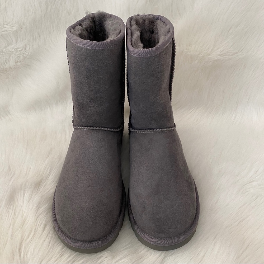 UGG Classic Short Boots Grey 6 - Picture 3 of 16